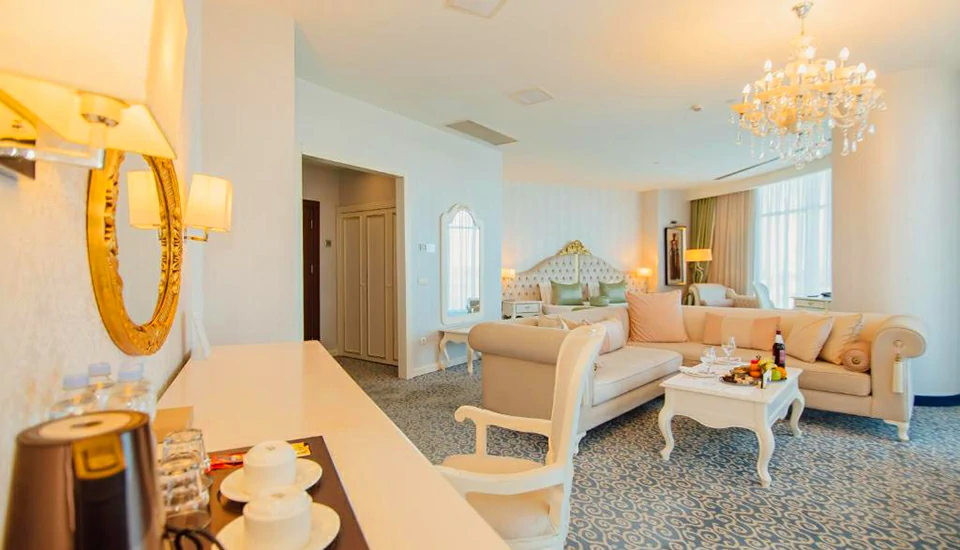 هتل جی آر دبلیو ولموند باتومی